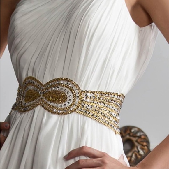 JJ’s House. Beautiful Goddess style dress - Picture 2 of 6